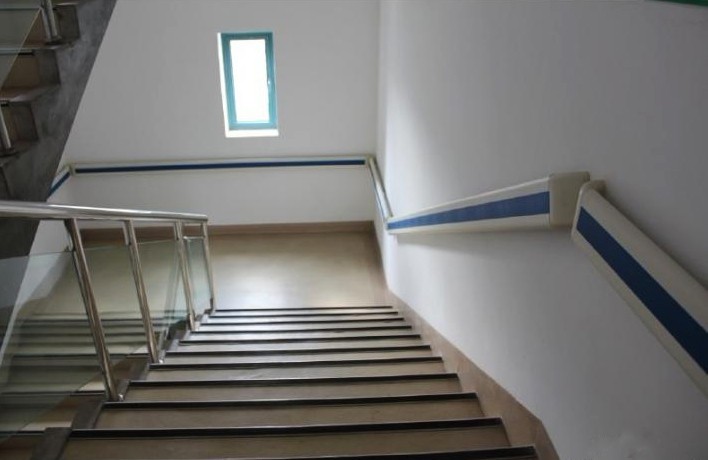 設計防撞扶手的時候都有哪些要求